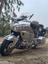 أسلام عليكم مرخصت الأدمن للبيع دراجه كولدن GL1800 موديل 2006 يابني ABS...