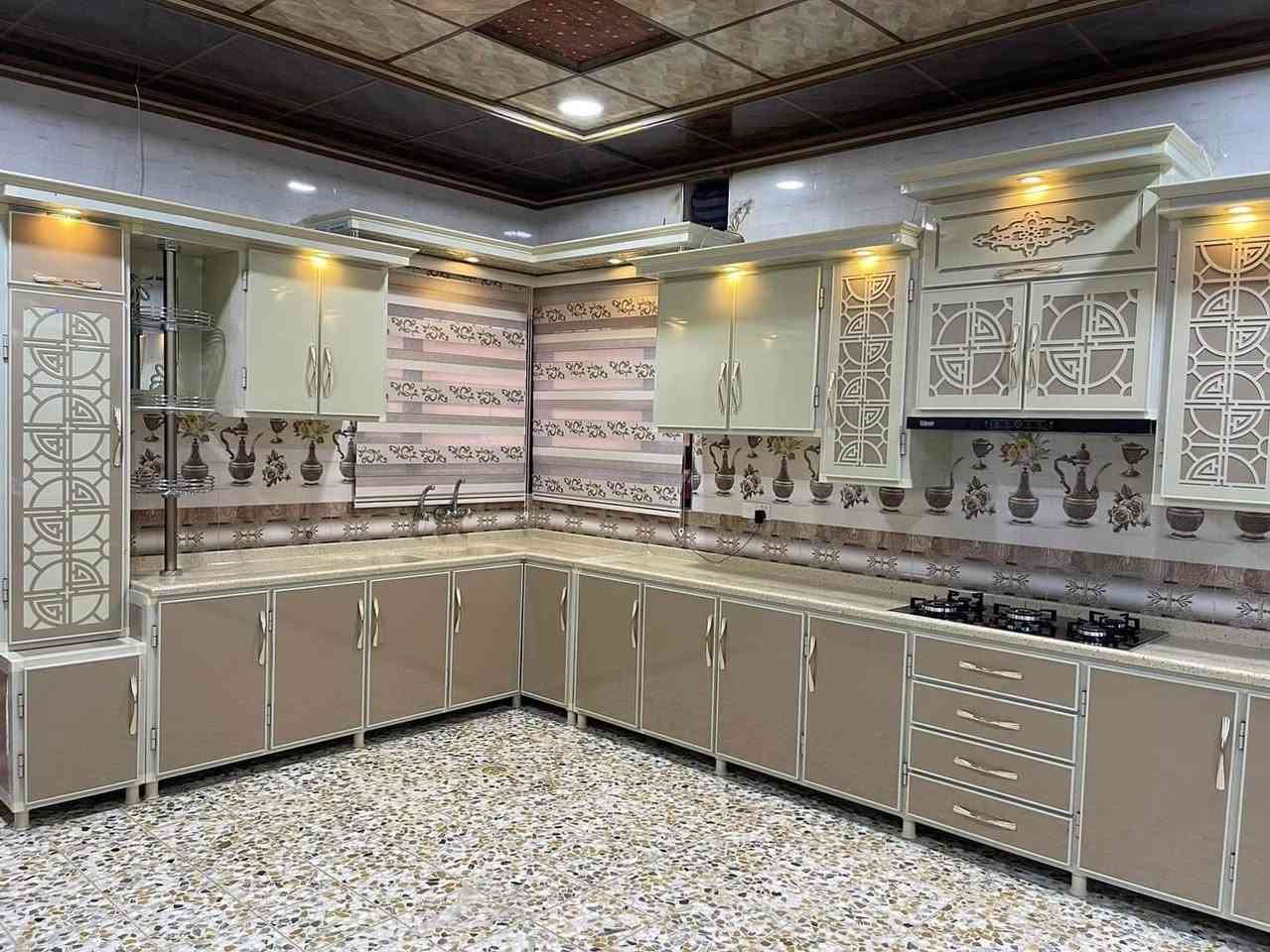 احدى اعمالنا السابقه 
داخل خارج المنيوم تركي درجه اولى محشه بلخشب للقوه والمتانه 
اسعرنا تنافسيه ثابته 
اختيار التصميم والون من اختيار الزبون التنفيذ علينه 
للاستفسار عن الاسعار مراسله الصفحه او الاتصال على رقم *********** او مراسله على واتس اب
