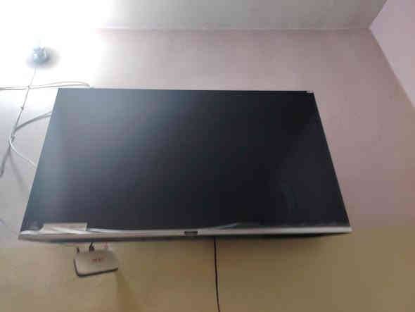 بلازمه للبيع حجم 55فول موصفات مستعمل شهر سعر 250قفل ***********
