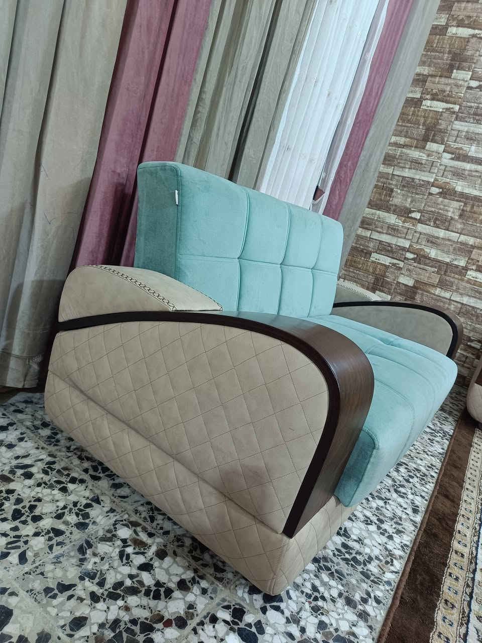 تخم تركي ماركه 10 مقاعد مخزن وسرير استعمال قليل جداً


**إذا كنت صاحب هذا الإعلان وتريد حذفه لأي سبب، رجاءا أرسل رسالة إلى الدعم الفني**