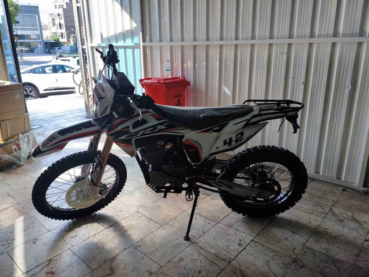 قفاز قفاز crx 300cc مستعمل اخو الجديد مكاني بغداد الضلال 
السعر ١٧٠٠ 
***********
