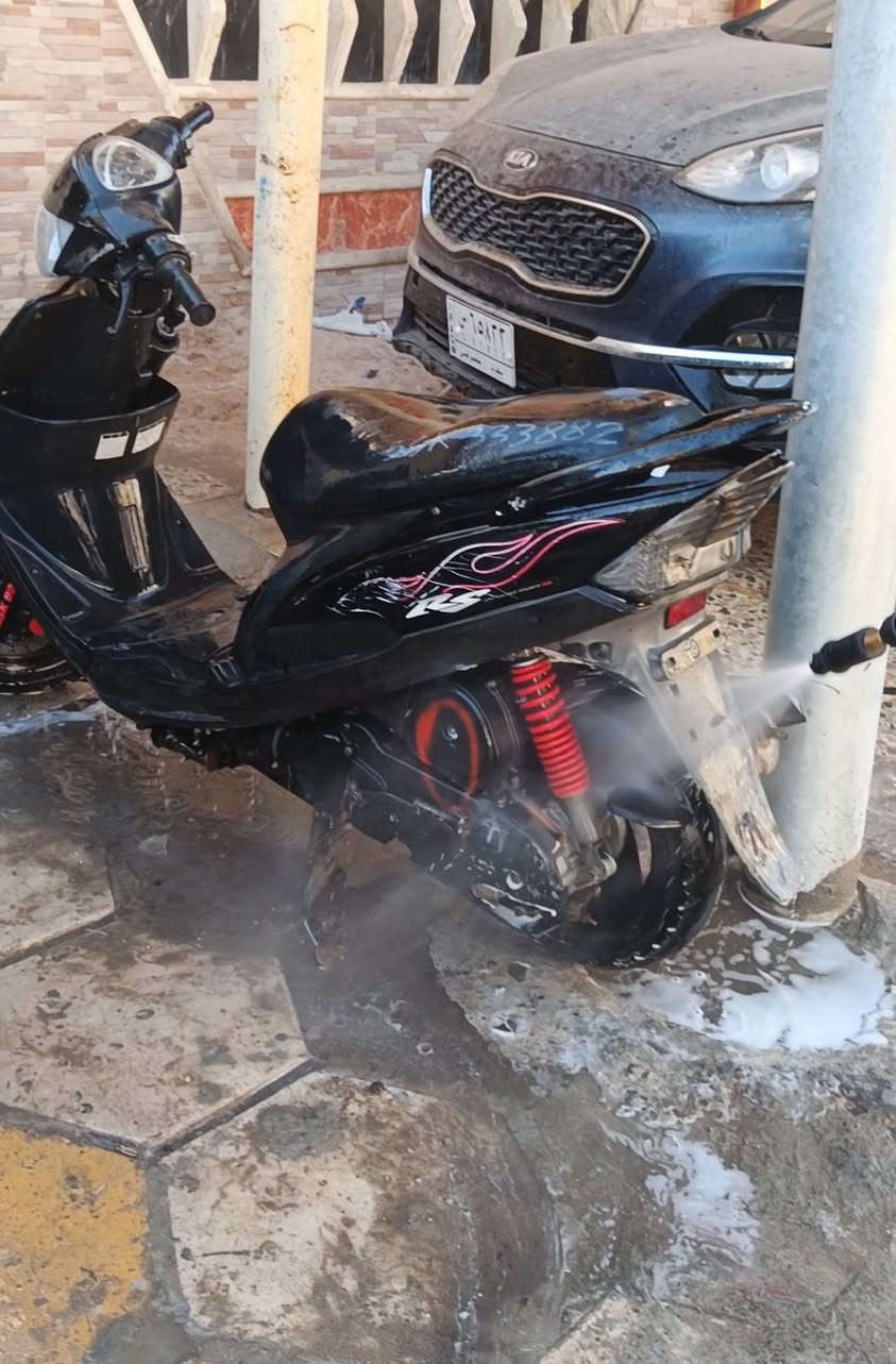 سلام عليكم
دراجه ماكس عدله مكفوله كلهه 
رمبه صارلها شهرين من طالعه من الوكيل

دراجه ختم واحد كفرات ومكينه وشاصي

دراجه حلوه جديده مامفتوحه ابد 

‏950 

وبيه مجال قليل كلش جماعت 700.750ابد ولا تتصلون

مكاني قطاع قرب ساعه

+964  ***********
