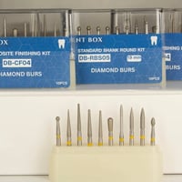 ١٠ كتات • جملة