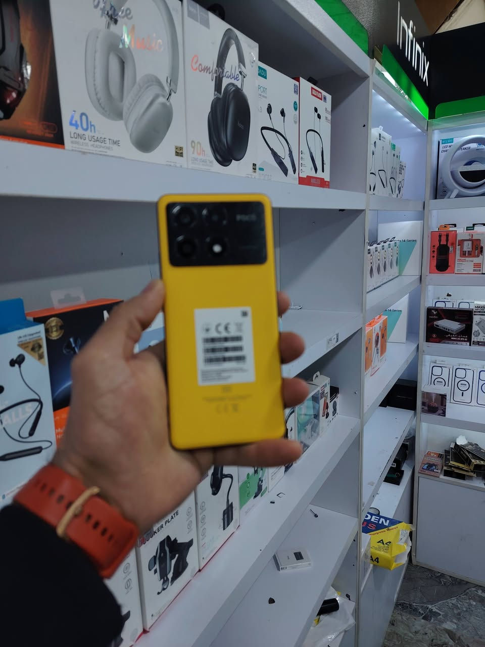 بوكو x6برو 
ذاكره 512
***********
