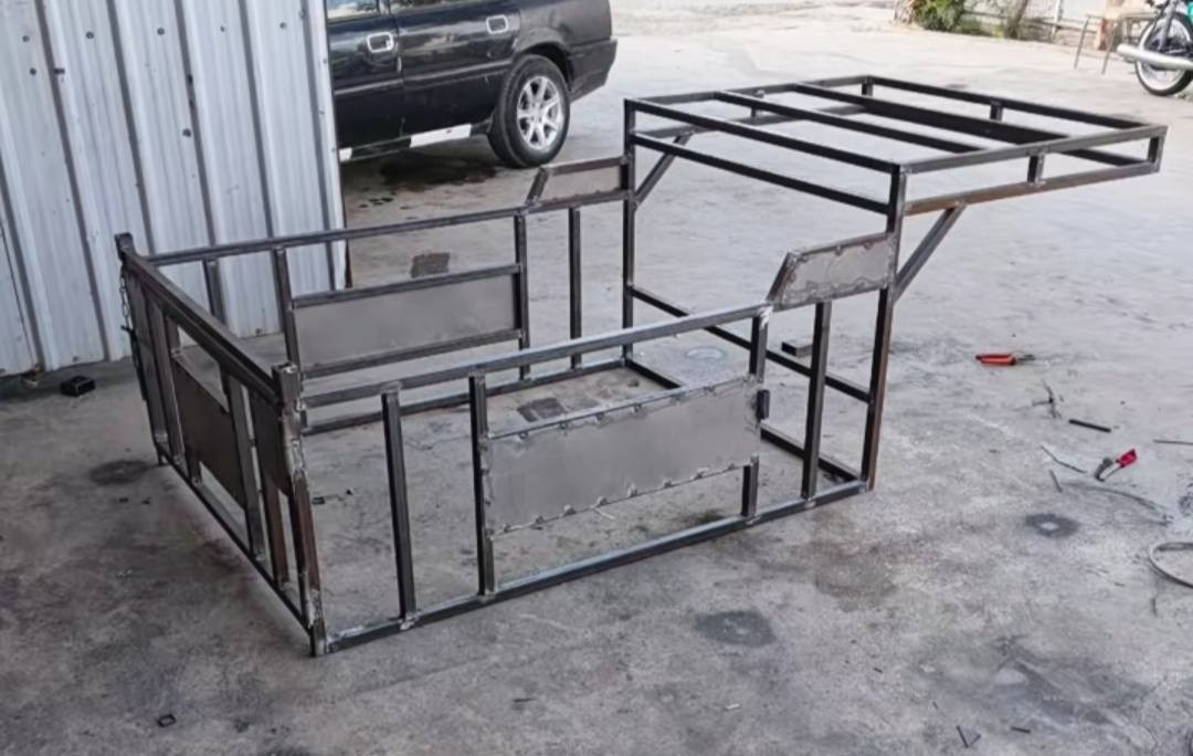 حداد متنقلة – باسم
🔨 تنفيذ جميع أعمال الحدادة داخل الفلوجة والمناطق القريبة

🚪 صناعة وتركيب الأبواب الحديدية

🪟 الشبابيك والحمايات

🏠 السقائف والمظلات

🛠️ صيانة ولحام جميع الأعمال الحديدية

🚚 خدمة حداد متنقل والوصول إلى موقع الزبون

✅ عمل متقن وأسعار مناسبة

للاستفسار. وأتساب

(***********)
