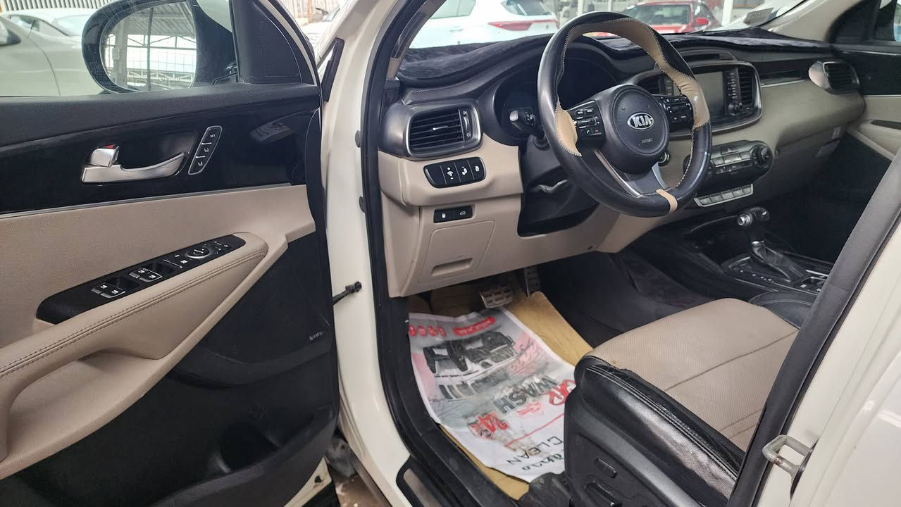 سورنتو موديل ١٥. كويتي فول الفووول. كفاله من لصبغ ولتبديل السعر ٢١٥ هاتف***********
