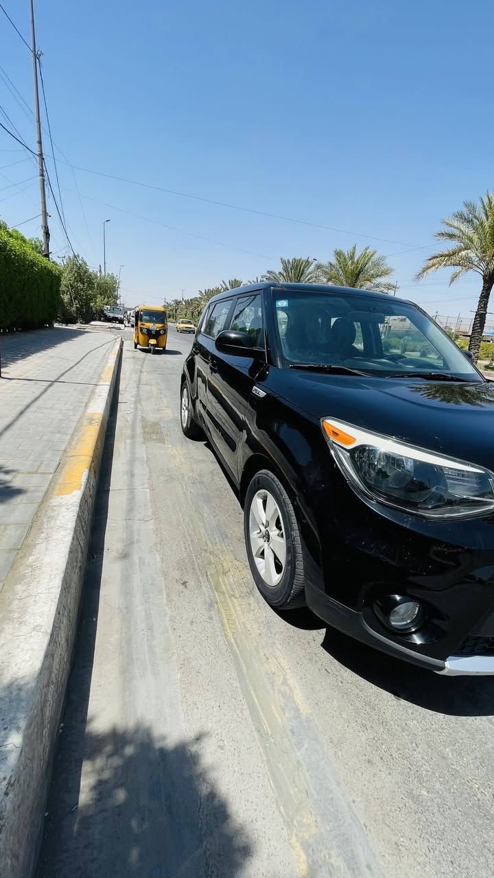 السلام عليكم
كيا سول 2017 للبيع وارد امريكي حادث امريكا جاملغ بس وبالعراق باب خلفي مصبوغ وربع البنيد مواصفات الصول معروفه كير مكينة لغود شواصي مكفولات بچم كبس 

المحرك 1600Gdi 

رقم بغداد الدولي 

المكان بغداد الشعب 

السعر 117 وبيها مجال حك الجيه

للأستفسار

***********
