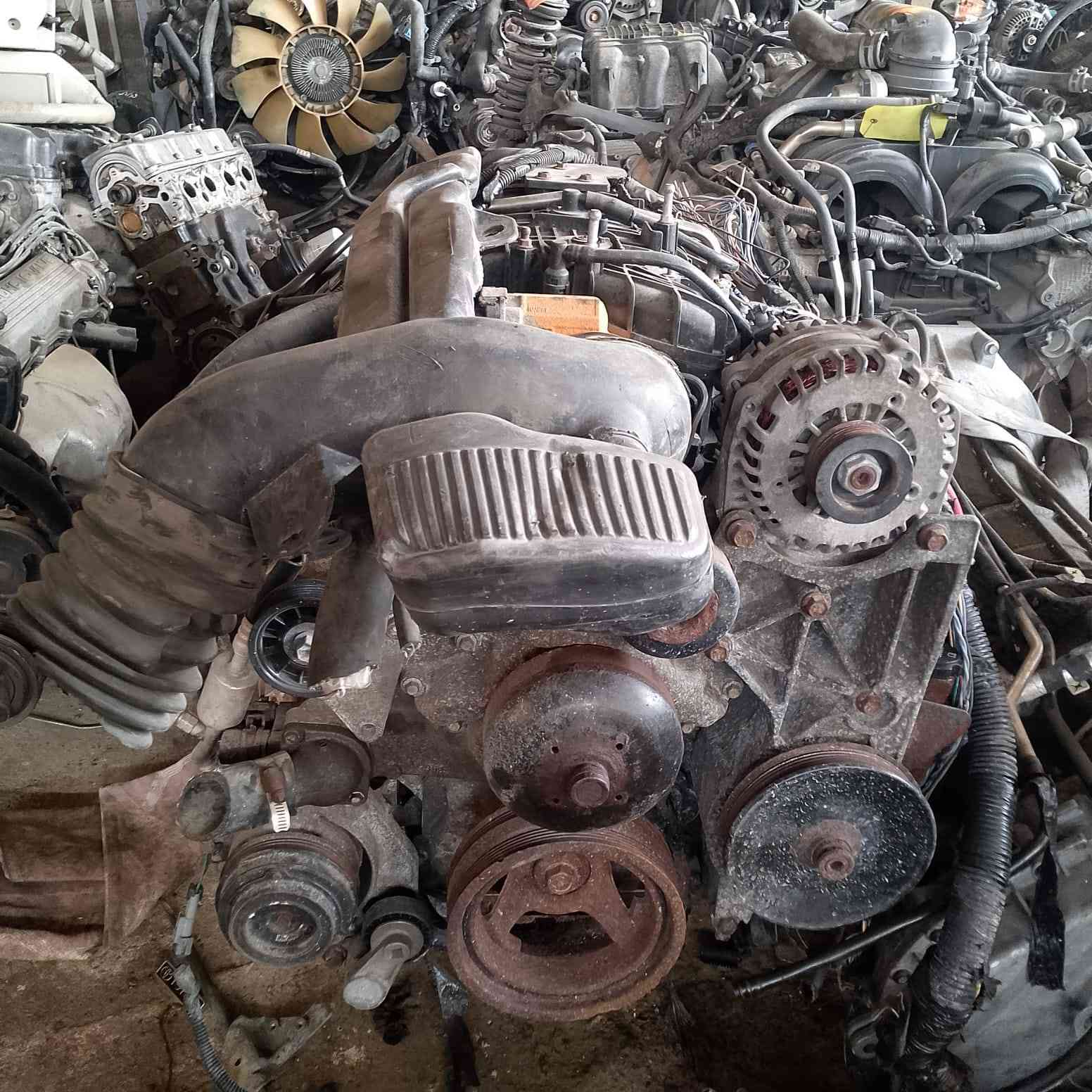 يتوفر كير ومحرك حاويه تاهو جيمسي اكاديا العنوان السليمانية المنطقة الصناعية
خلف كراج بغداد القديم لأي استفسار يرجى الاتصال على الأرقام التالية ***********
***********
