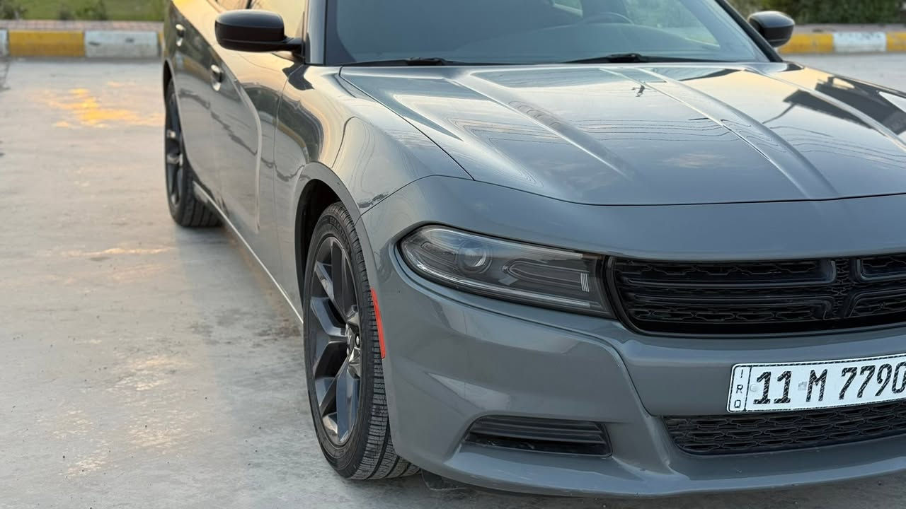 السلام عليكم 

تشارجر 2023 لاست كول مواصفات SXT كلين كفالة عامة 
ماشية 46 الف صور الحادث مرفقة 
العنوان واسط قضاء الصويرة 
السعر : 265 
***********
