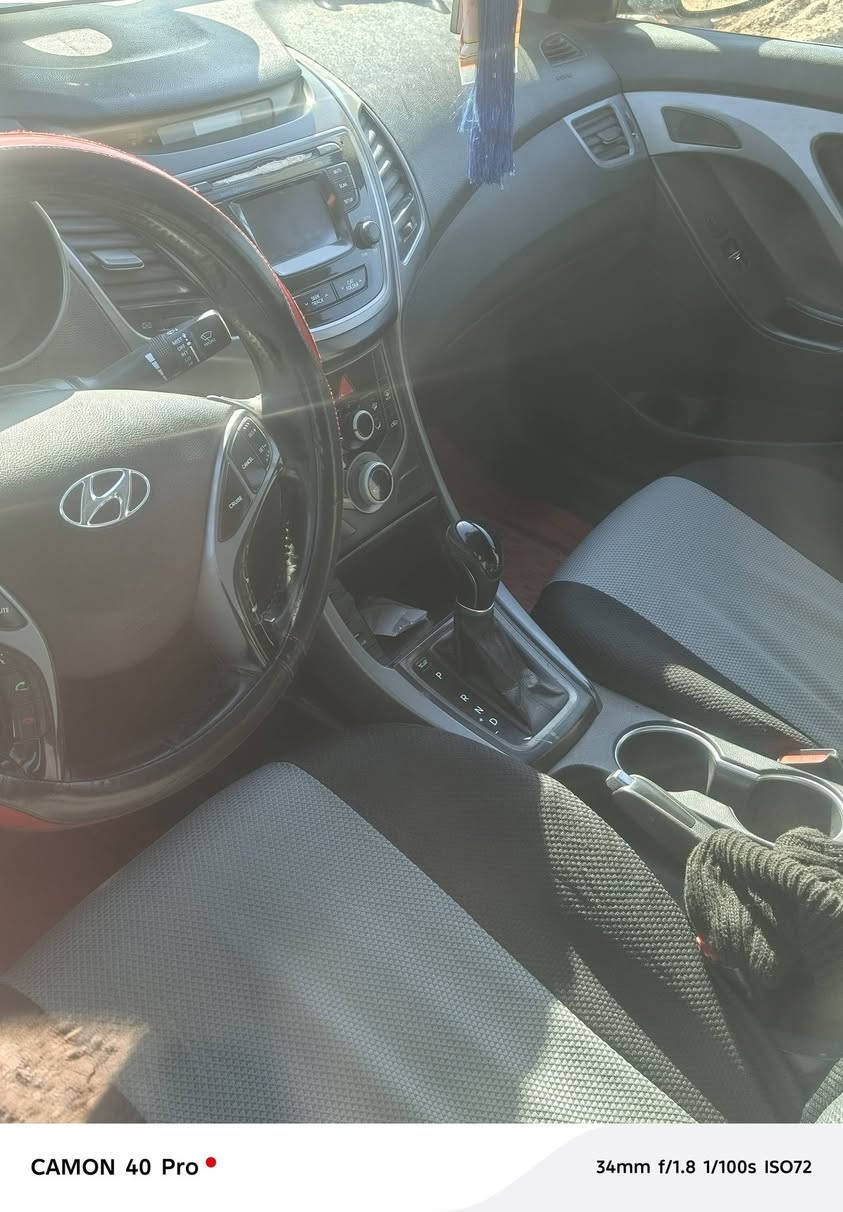 سلام عليكم النتره امريكي موديل 2015 مكينه 1800 دوش سياره بي بارد بل الهلال مال جاملخ الخلفي اوبيه جاملغ امامي  حداديه 70‰ كير بل كارتون شادله قبل شهرين تغم تاير سياره  بلي رامه ماعوزه برغي سنويه 27 رقم بابل راعيه جيرانه ماتطي ربع اله تكعد ويااه واني خادم الطبين مكان دوانيه حي جامعه رقم *********** السعر 117 اوبيه مجال
