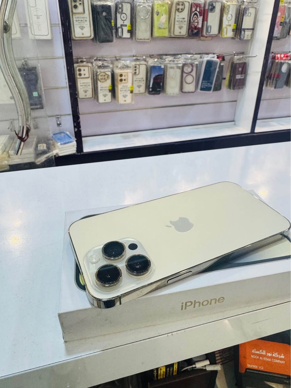 ايفون 14 برو ماكس
ذاكره 256
بطاريه 94‎%‎
نضافته 100‎%‎
جهاز دبل شريحه Za
ما مفتوح وضمان
ملحقاته كامله مع وصل ضمان
السعر 860 الف فقط للبيع
*********** كربلاء, العراق
