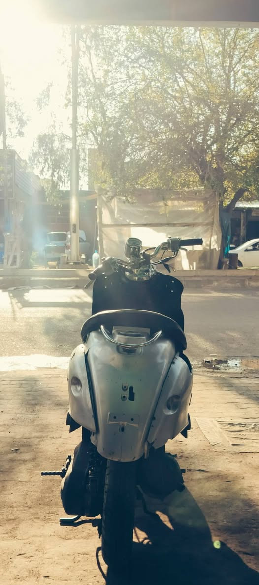 سلام عليكم شباب عندي دراجه عبدالحليم للبيع اي عيب ما بي و جامرلغ اماي عنده بس ما شادينه بعده جديد سعر 300الف وبي مجال مكاني كركوك و هذا الرقم للاستفسار ***********
