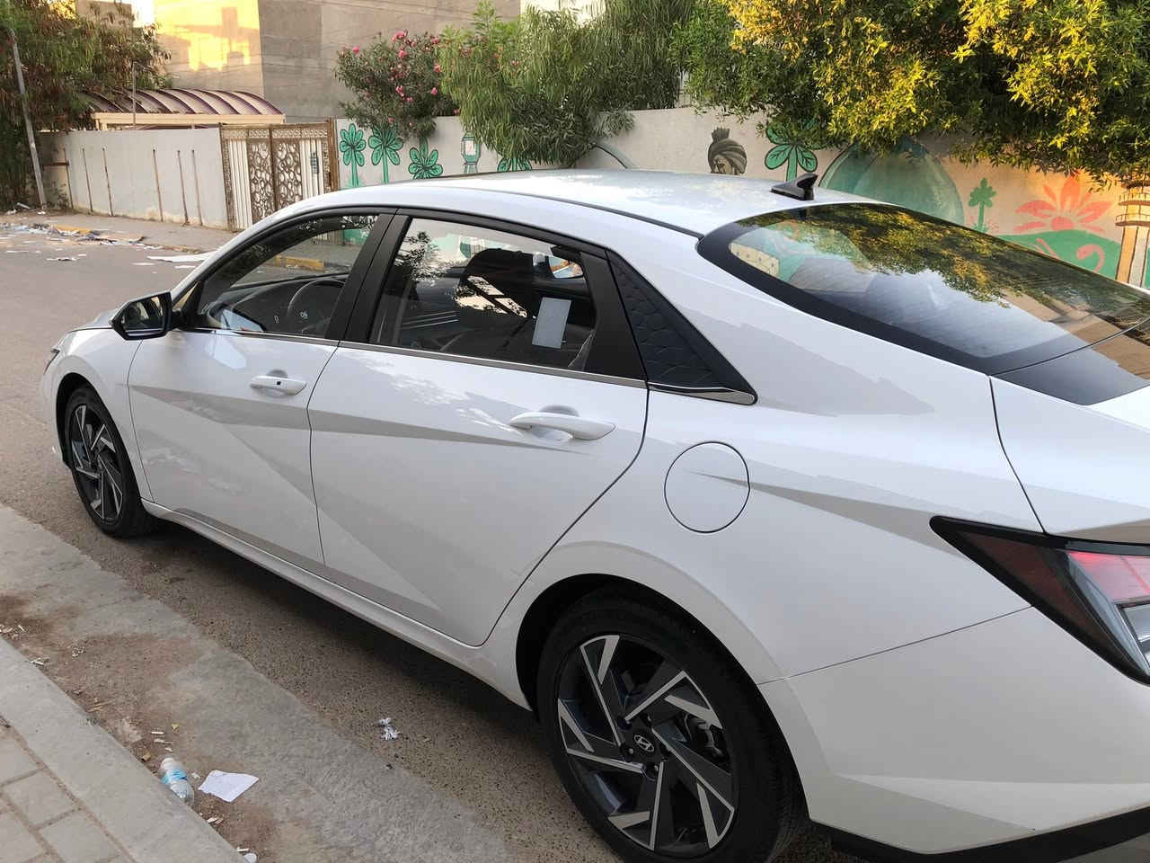 سلام عليكم للبيع النترا صيني موديل 2024
ماشيه 23 الف سياره جديده بمعنه الكلمه 
بيها طختين كلش صغار موجوده صورها بل منشور او ممسويها مبقيها 
السعر 138 ورقه او بيها مجال 
مكان السياره المنصور 
***********
