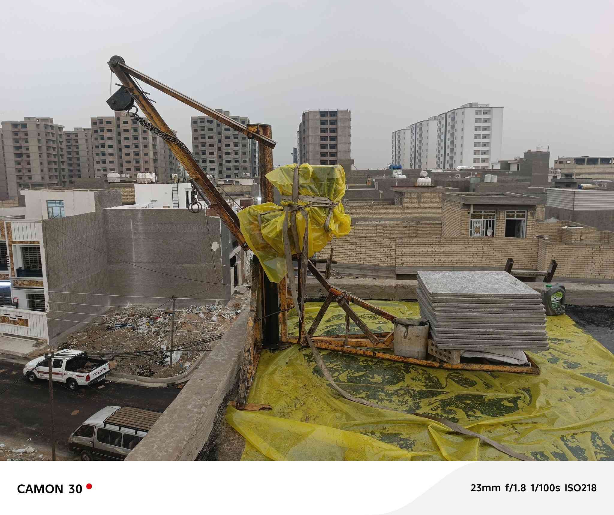 سلام عليكم ونج للبيع نجفي وراه 4 عرباين ومكينه 13 حصان ضخمه ونج نضيف كلشي ما ناقصه كبل اشتغل وشوف تصعيده كدامك شرط اسحب بي للطابق ال 10 علا خمس شتايمرات ***********
