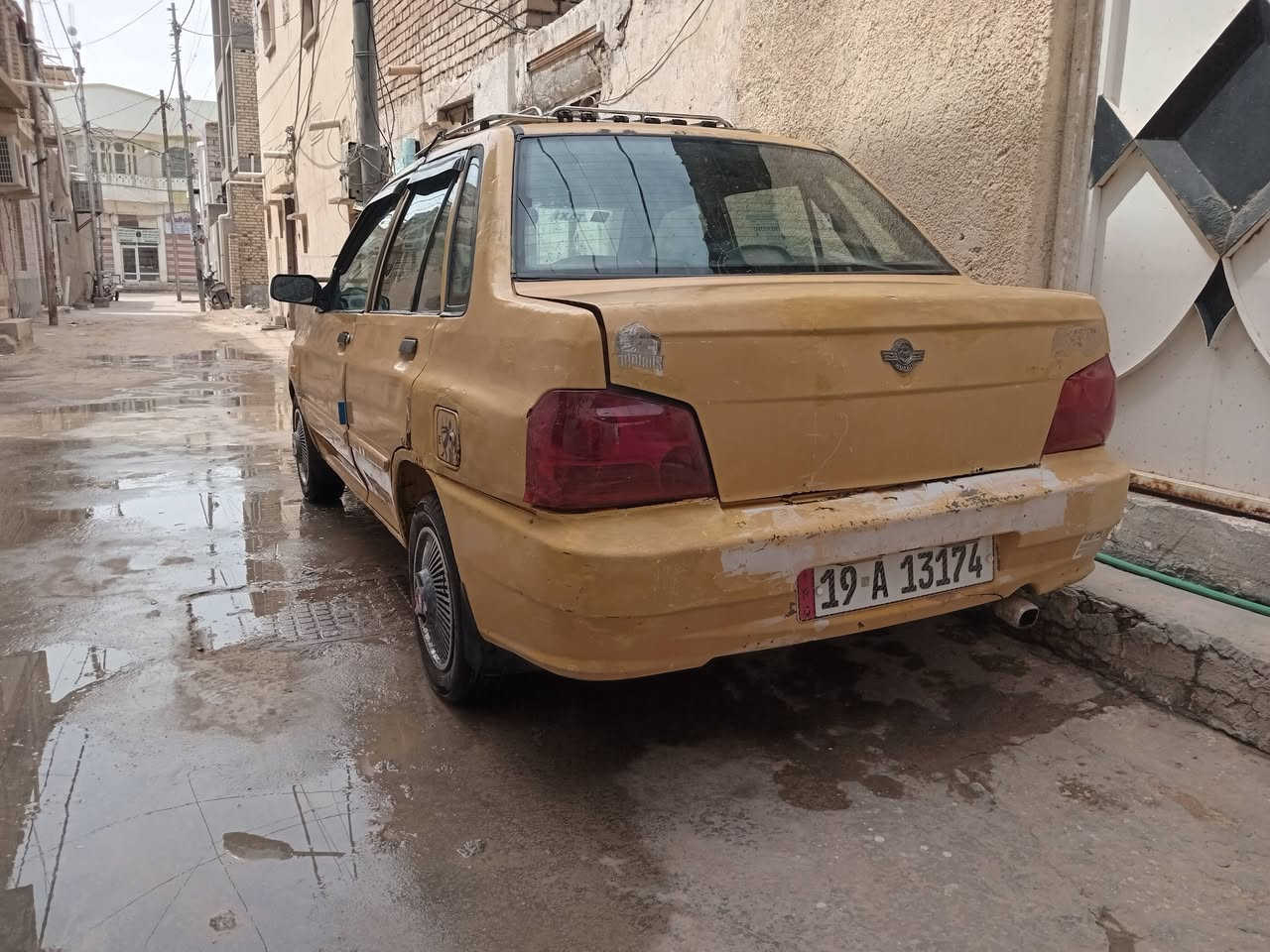 سلام عليكم سايبة منغولي للبيع موديل 10مصفره هيئه وغرامات رقم انكليزي بيهه ضربه جاملغ خلف السائق ومعدله مثل مشوف بالصوره حداديه جديده تخم تاير جواهه ومكينه خير من الله السعر 22 وبيهه مجال مكاني ديوانيه قضاء الشامية وهاذ رقمي للاستفسار ***********
