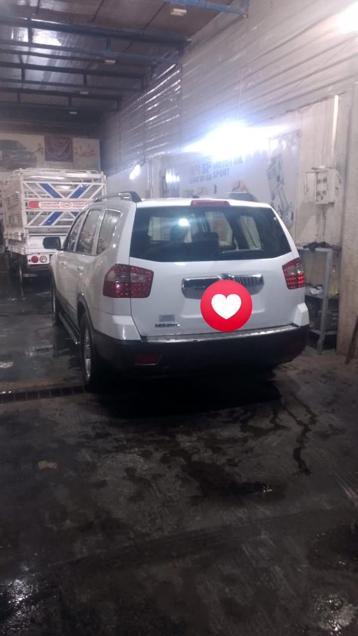 السلام عليكم
كيا مهافي 2014 فول مواصفات فتحة بصمة فور ويل مكينة مكفولة شاشة السيارة تخم تاير جديد باتري جديد صدر امامي خلفي جديد رقم بغداد 
السعر 170 
الاتصال ***********
