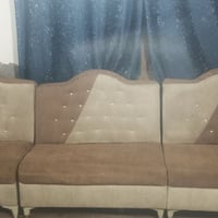 قنفات • ٤ قطع • للبيع