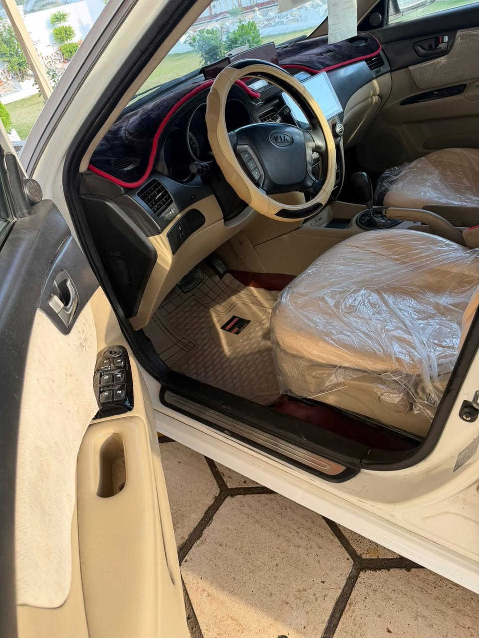 اوبتمة خليجي ٢٠٠١٠ مصبوغة صبغ عام السعر  ٩٥ ورقة مكان السيارة رمادي حصيبة الشرقية   ***********
