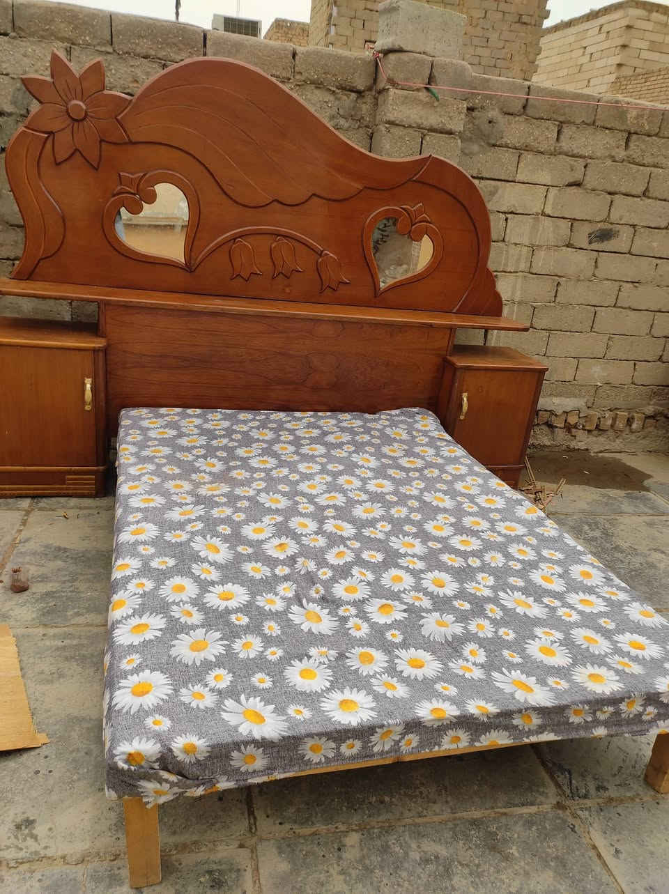 ديوانيه شافعيه السعر 500 ***********
