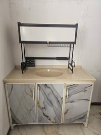 سنك مرمر • ١٣٠ سم • حاملة صحون