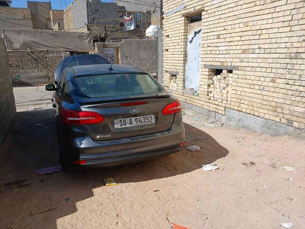 سلام عليكم  فورد فوكس موديل ١٨ للبيع  بغداد مدينه الصدر
سعر ٨٥ 
***********

