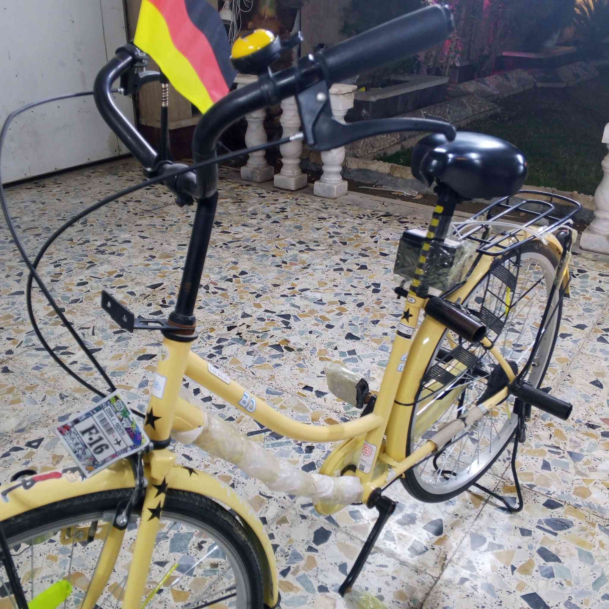 السلام عليكم 
بايسكل ياباني البيع
حجم 26
سعر 110وبي مجال 
المكان حي الضباط
***********
