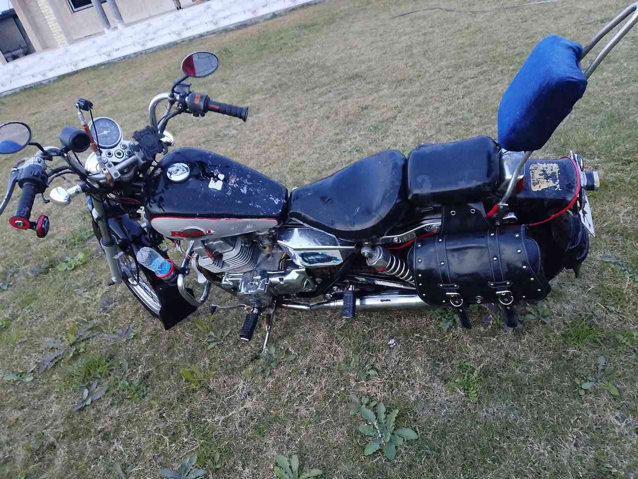 السلام عليكم هوندا ريبل مكينة 250سي سي الدراجة كاملة نكرة سلف بكل وقت اللمراوس أو  بيع السعر 750 المكان بغداد البياع اتصل ***********
