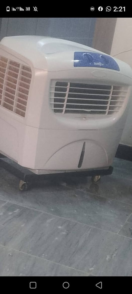 مبردة سربس جديدة استخدام اسبوع فقط
هواهة بارد كلش حلو اخذوهة ب120 يردوهة ب90 وبيهة مجال 
مكان شارع فلسطين 
***********

