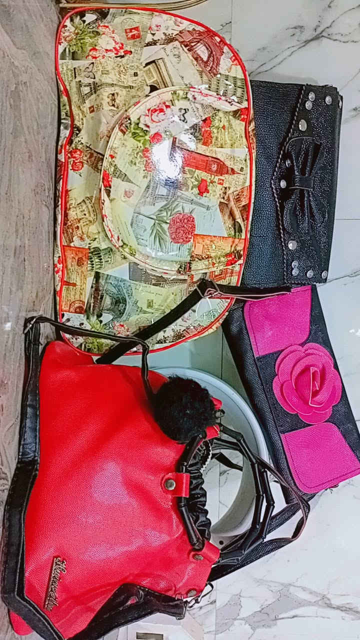 جنط نسائيه ٤ الف اثنين ٧ الف متوفر توصيل


**إذا كنت صاحب هذا الإعلان وتريد حذفه لأي سبب، رجاءا أرسل رسالة إلى الدعم الفني**