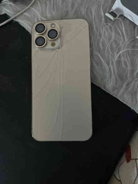 السلام عليكم 13 برو ماكس امريكي فاي جي بطارية 82 ذاكرة 256 تليفون فقط الضهر مالتة السعر 630 وبي مجال حك الجية المكان الكوت قضاء النعمانية (***********)
