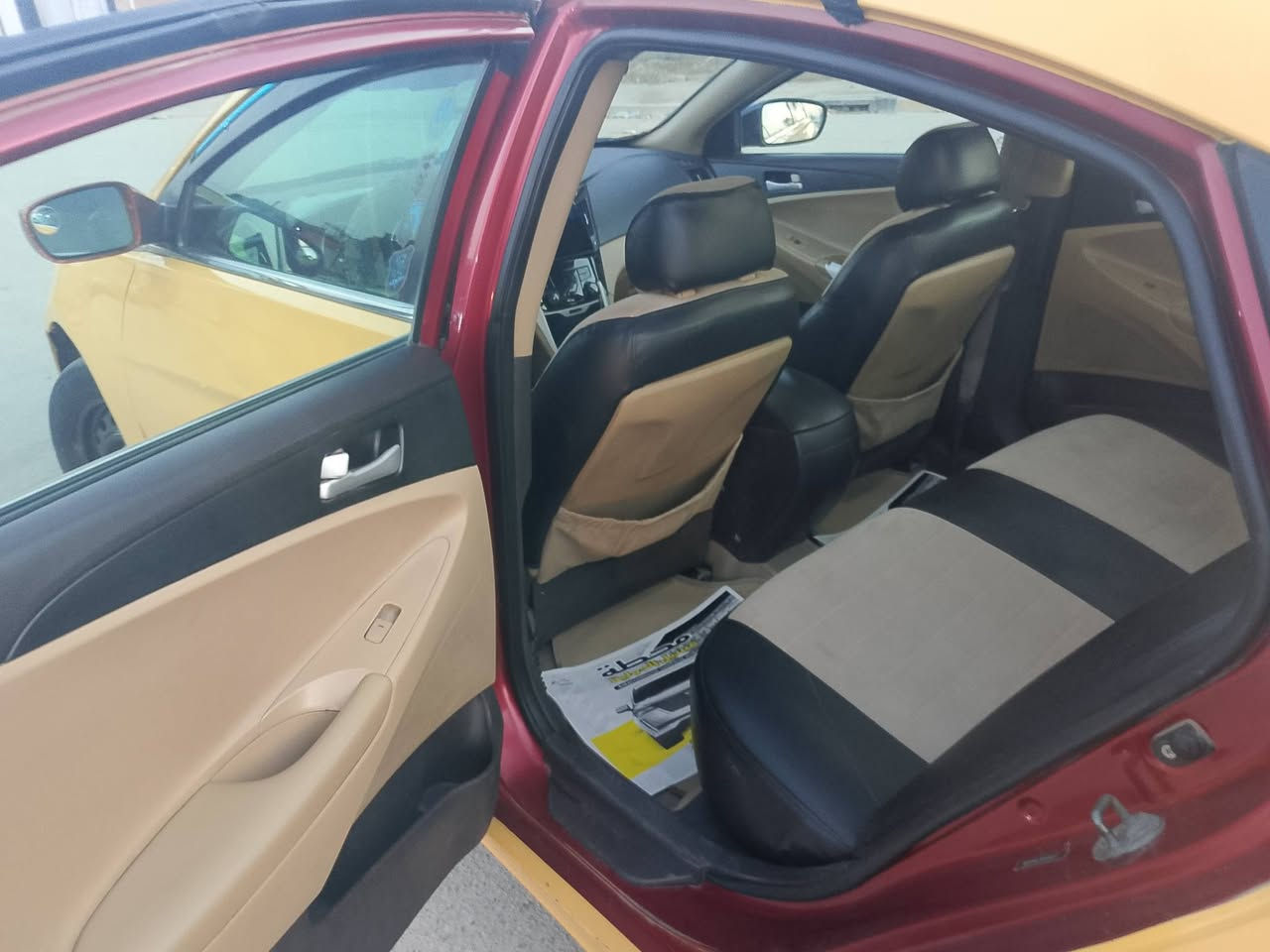 السلام عليكم..سيارة سوناتا للبيع امريكي .حادث چاملوخ امامي جهة السايق  محرك  2400GDI موديل  2011  والسنوية بأسمي  .ومصفره هيأة .كير ومحرك مكفولات .وتدفئة وتبريد شغالات .مكاني بغداد المشتل / للاتصال *********** (متواجد بعد الساعة الرابعه عصرا)
