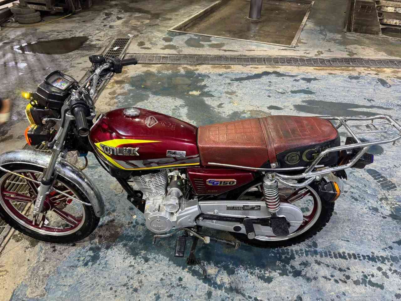 سونك ٥ كير موديل ٢٤ كفاله عامه برغي مامفتوح بيها نكره سلف بكل وقت ومكينه ناعمه الدراجه خير من الله مكاني حي أور بغداد رقمي *********** سعرها ٦٥٠
