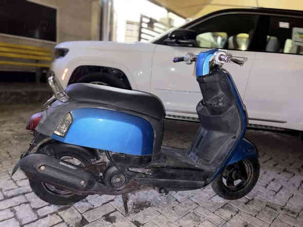 السلام عليكم دراجه بوليس للبيع دراجه نضيفه ماصار اسبوعين من نزلتها رمبه الدراجه خير من الله تخبل مابيها اي نقص نكره سلف او بيها الوصل مال الولد ابو المعرض دراجه كلش حلوه سعره950او بيها مجال الرقم*********** مكانها بغداد حي العامل
