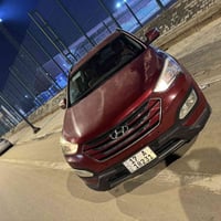 سنتافي موديل 2013 داخله كلين بيها قطعتين صبغ بالبنيد والكصه بسبب الجرا...