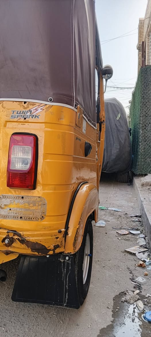 سلام عليكم تكتك للبيع موديل 19 كلشي شغال 
سعر 6وربع  رقم وسنويه بيه مجال العنوان بغداد رقم 
***********
