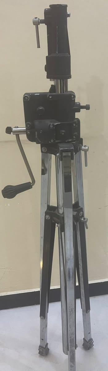 للبيع ستاند اضاءة جك طول 3متر للاستفسار على الخاص او على الرقم ***********
