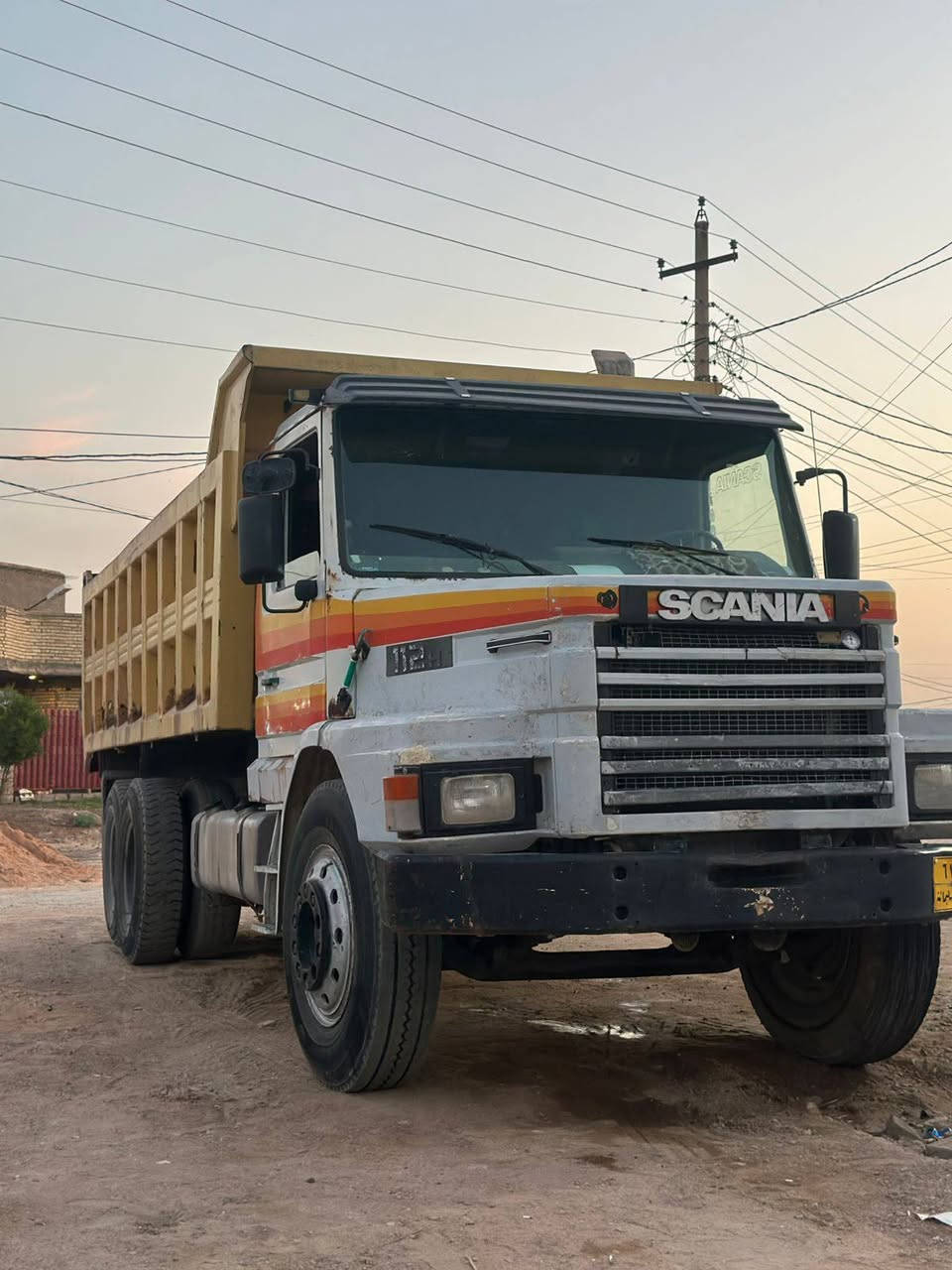 سكانيا 112 طويلة ساصي بلادي لا تطواله ولا فطر مكينه جديده كير جديد مجموعه جديده تايرات نص عمر 
سياره حلوه 
سعر 120 وبيه مجال
*********** بيه وات ساب
***********
العنوان بغداد المحمودية
