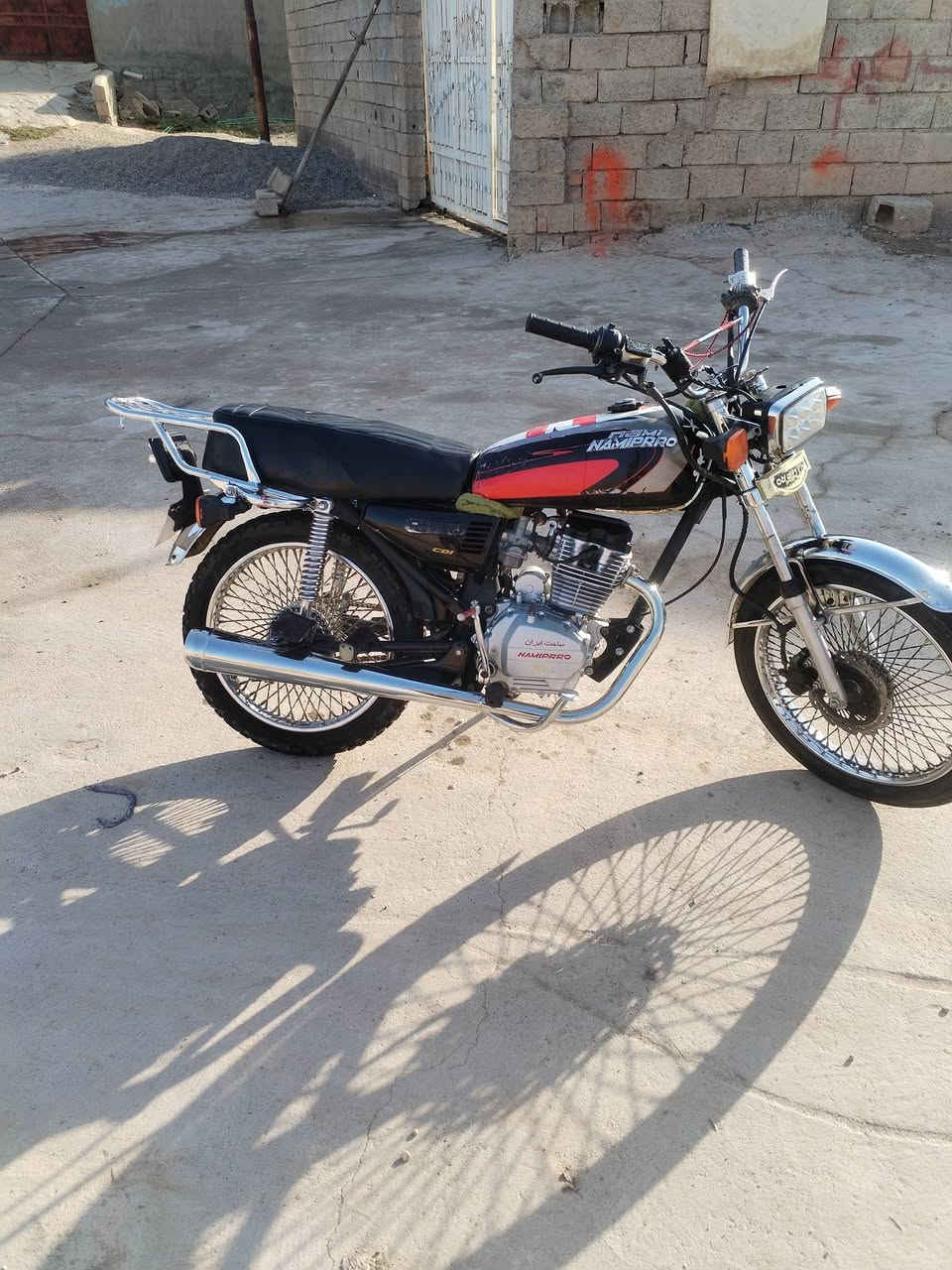 سلام عليكم شباب دراجه لبيع خمس كير سلف شغالل موديل 2019 السعر 350وبي مجال او مراوس بدراجه اربع كير نزلولي صورهن ب التعاليق الاتصال على رقم *********** مكاني جلولاء
