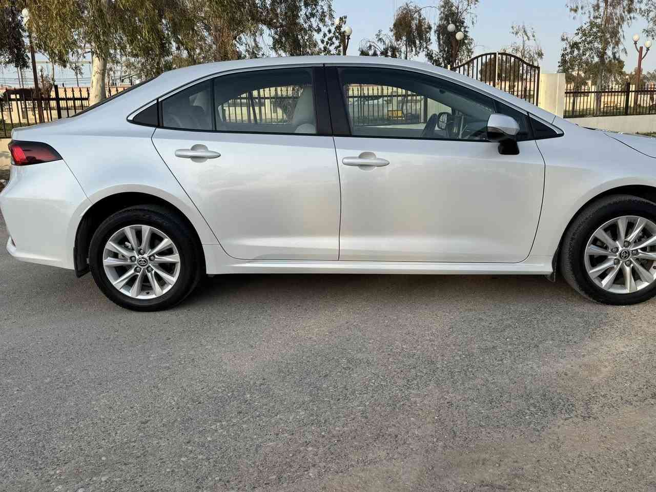 كورلا 2024 ساز
مكفول كلشي مابيها ماعده رصعه كلش  صغيره بالباب مال حصو 

ماشيه51الف 

السياره تحويل ثاني يوم بسم شركه(183) وبيها مجال 

للاستفسار ***********/***********
