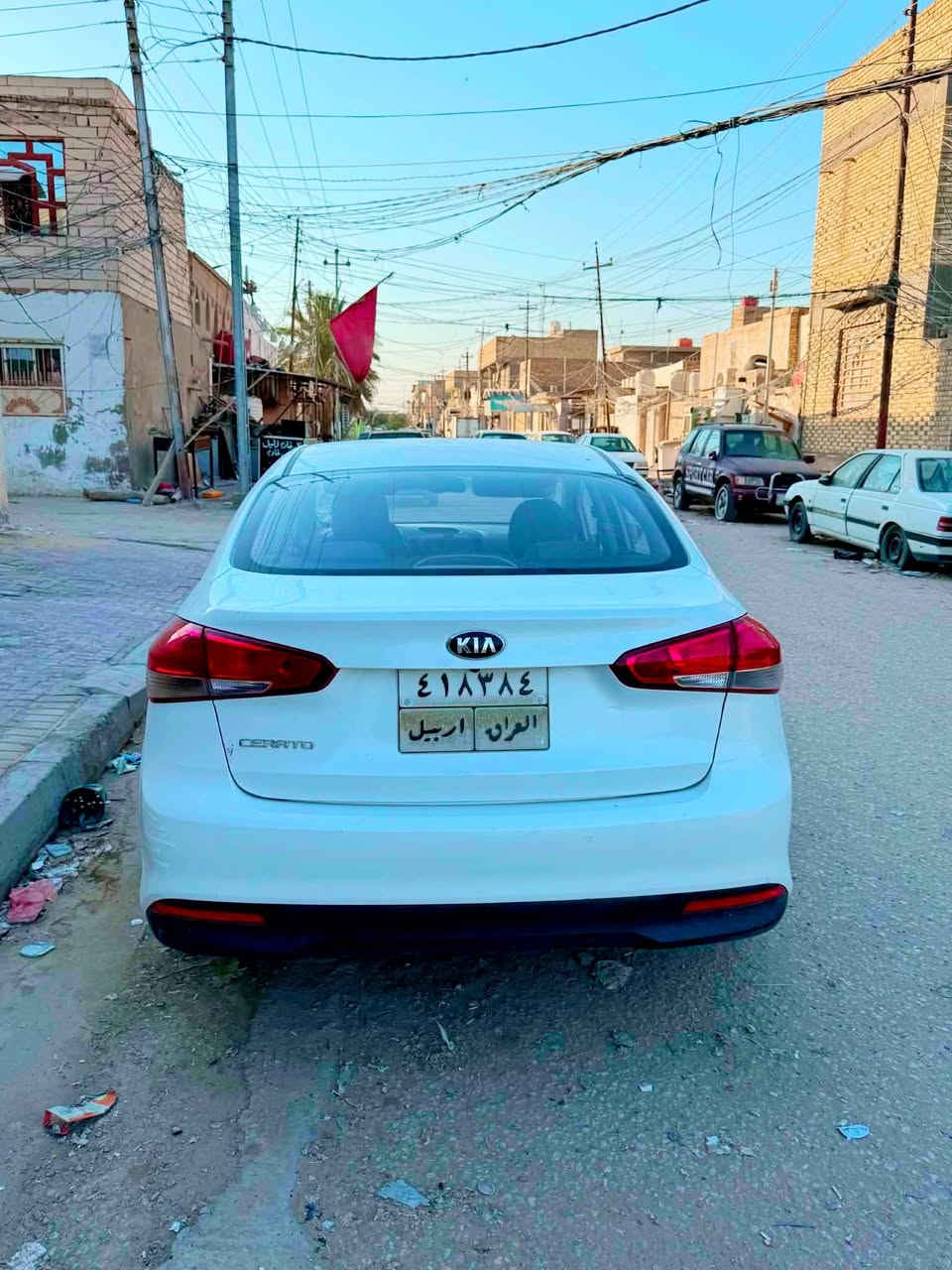 سيراتو 17 خليجي للبيع او مراوس  كفاله من الصبغ والتبديل فقط بارد بسيط مكانين كير مكينه كله مكفول تبريد يخبل  السياره مواصفات معروفه السياره 
محرك 1600 
رقم السياره اربيل 
مكاني النجف الاشرف 
*********** واتساب
السعر 132
