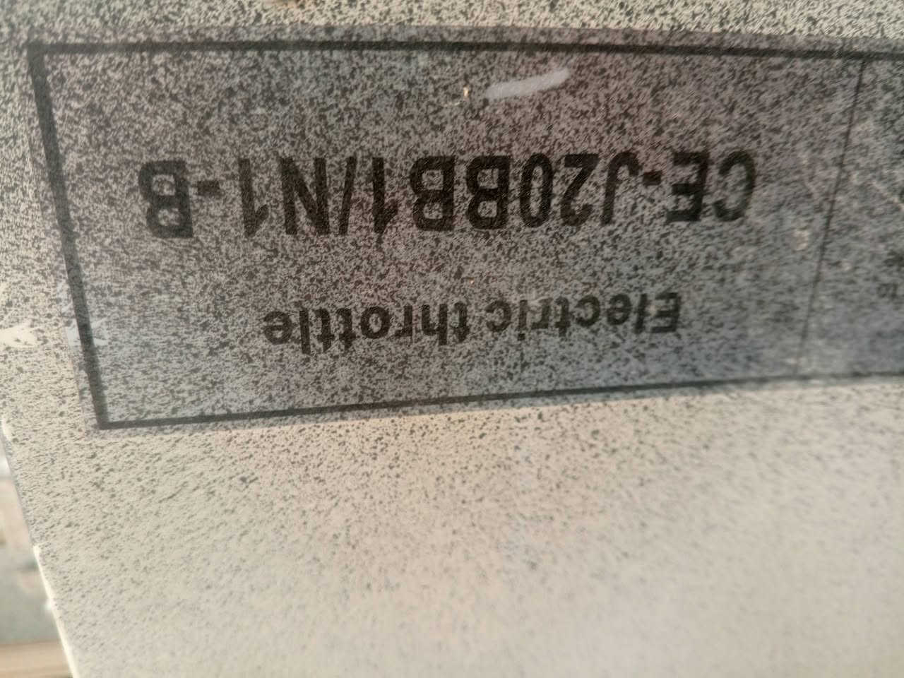 السلام عليكم 
عندي منضومه تبريد مركزي شركه ميديا مستخدم قليل جدآ نضيف للبيع كامل شغال 100طن اذا تفيدكم 
***********
