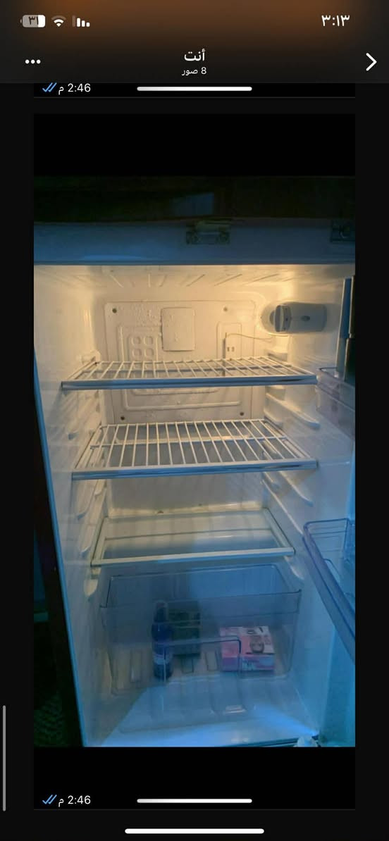 ثلاجه للبيع فول نظافه سعرها 130عنوان رحيم اوه كركوك ***********
