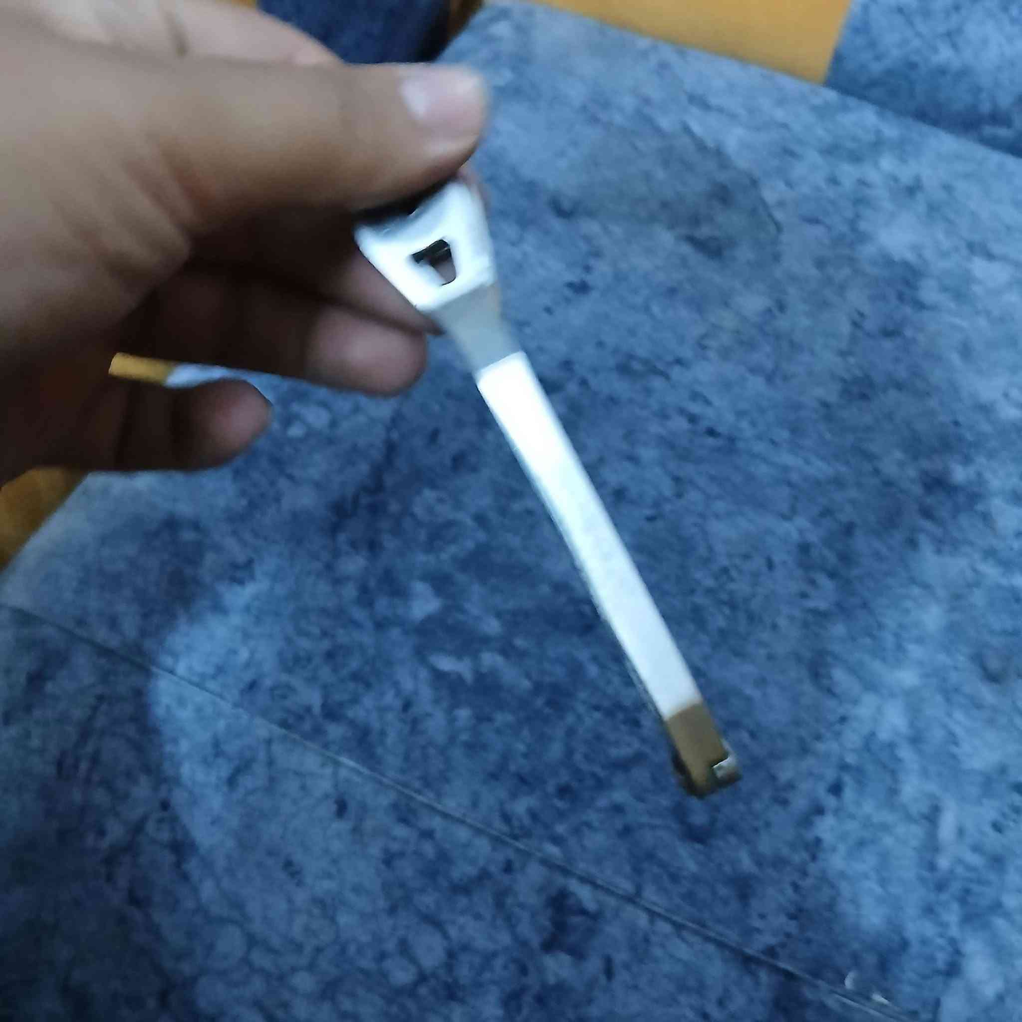 ***********
