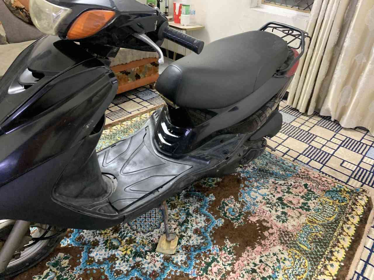 السلام عليكم درجه بريز للبيع كامله نكره سلف كلها شغاله مكينه ناعمه خير من الله كلها شغاله السعر 450 مكاني بغداد الخطيب تواصل *********** اتصل فقط وتساب
