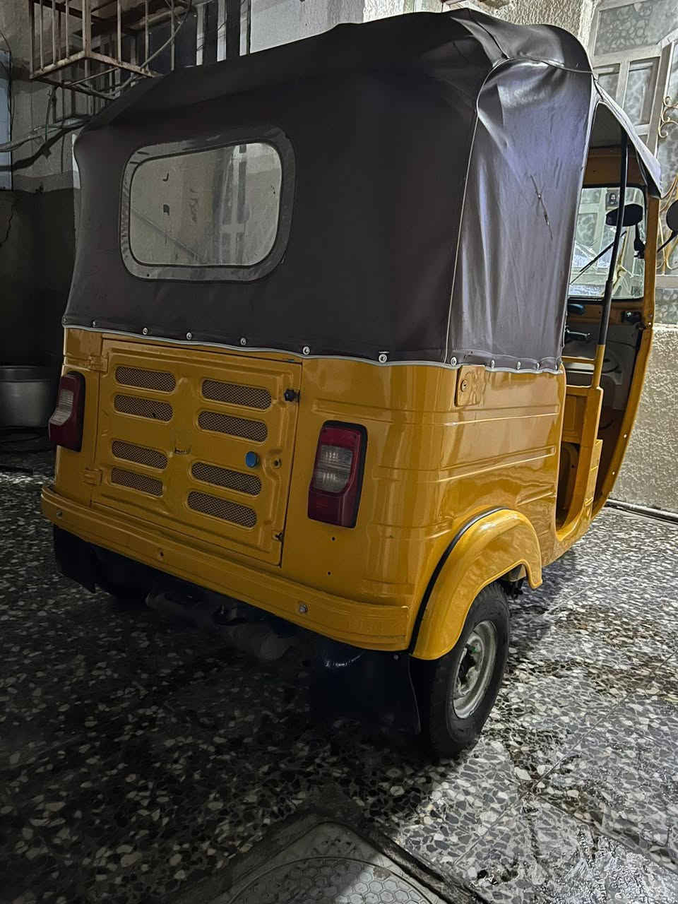 السلام عليكم تكتك موديل 20 شهر ال 12يوم29 مصبوغه عام جماليه بدوم ضربه مكينه كير اكسل مكفولات نصبتهه كلش حلوه صبغه درجه اولى
مكينه كير اكسل مكفولات شرط تحويل العنوان بغداد البياع تقاطع درويش للستفسار شراي يتصل ويدلل***********
