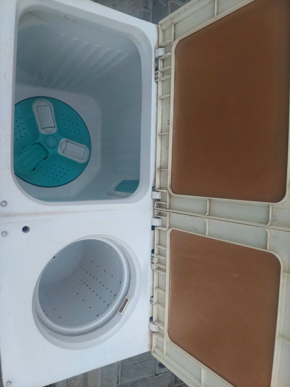 مواد منزلية مستعملة للبيع/خاص فقط
[اشتري غراض بيت مستعملة مناسبة]
فلترماء ٣٠الف شغال شرط
غسالة شغالة شرط الفحص
ثلاجة كونكورد ماجورجديد بلكارتون شرط 
كامرات مراقبة داخلية بدون جهاز
مفرغة مطابخ يابانية اصلية شرط الفحص+فان 
ميزحديد جوا جروخ متراوربع٣٥ الف
عجانة ايرانية جاهزة شرط الفحص١٧٥ الفرن حجم صغير١٧ الف انتيكة 
سماوة


**إذا كنت صاحب هذا الإعلان وتريد حذفه لأي سبب، رجاءا أرسل رسالة إلى الدعم الفني**