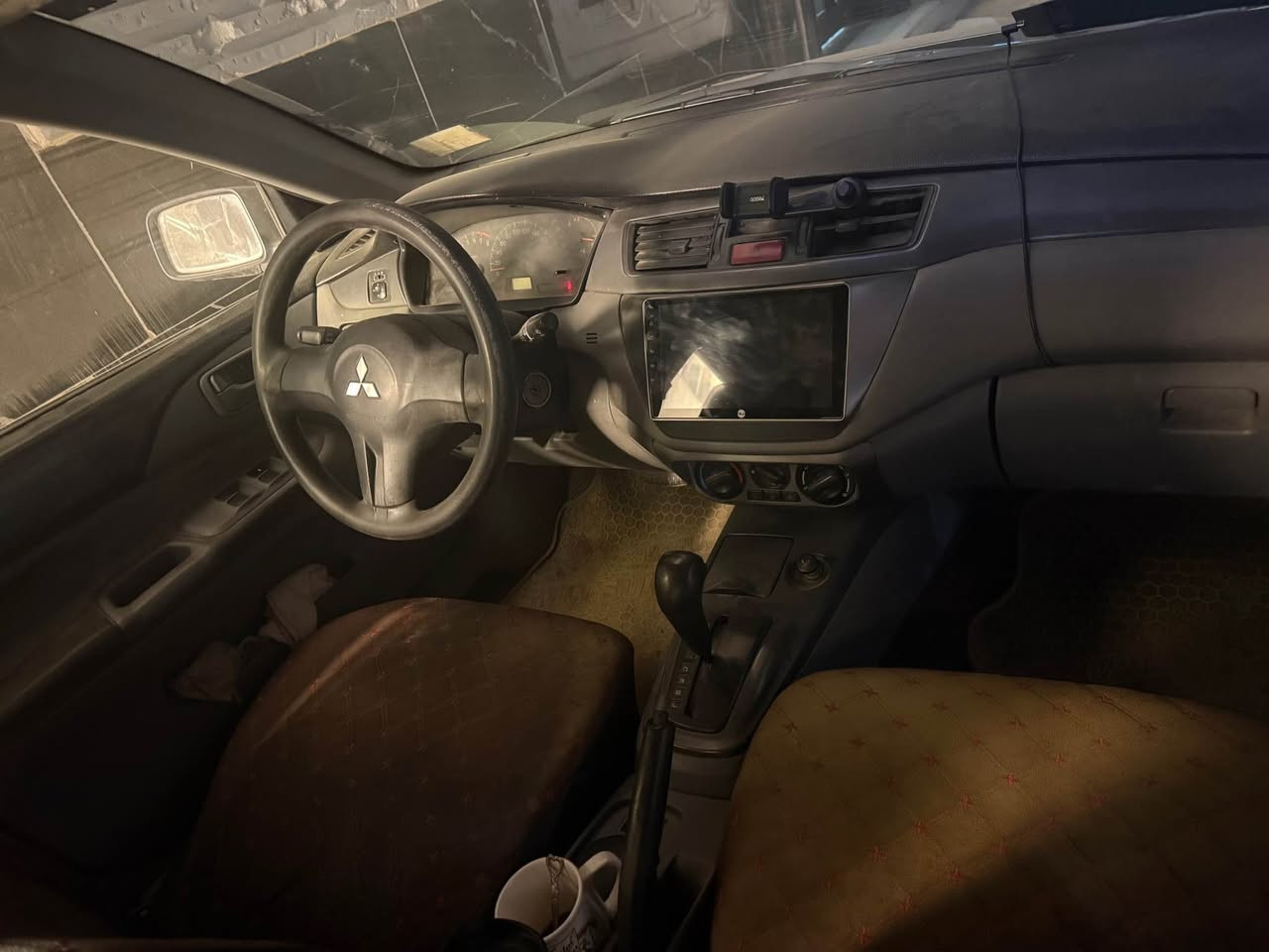 السلام عليكم لانسر ٢٠٠٨ محرك ١٥٠٠ مابيها كل نقص باسمي تحويل مباشر بيها جاملغات امامية معدله بارد ومكانات صبغ ابيع صبغ حزام والقماره بيها فابلون كاربون فايبر اثر جراد بدون صبغ وموجود سونار قبل الفابلون السعر 74 وبي مجال قليل الي معاجبه السعر يعبر المنشور للاستفسار خاص او على الرقم *********** بغداد, العراق
