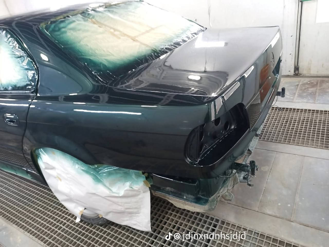 كاسح خفاش زيتوني تعمير كامل صبغ وسمكره شغل درجة اولى  وضمان بلعمل  مود دبير صبغ السيارات بأجود أنواع الأصباغ الحرارية والميتاليك ضمان 5 سنوات 
العنوان بابل المسيب ...***********
