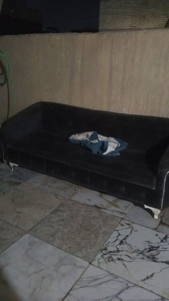 غراض للبيع


**إذا كنت صاحب هذا الإعلان وتريد حذفه لأي سبب، رجاءا أرسل رسالة إلى الدعم الفني**