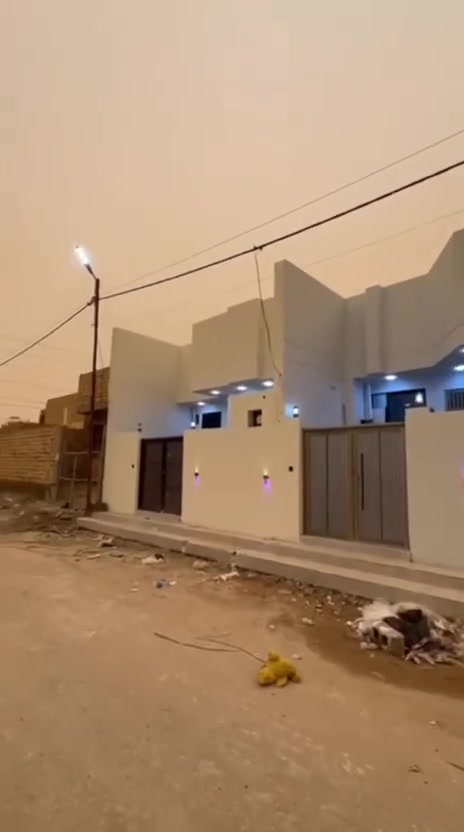 ثلاثة منازل زراعية للبيع بأسعار مناسبة في مدينة الديوانية، على طريق السنية السياحي داخل مجمع توحيد.

تبلغ مساحة كل منزل 133 مترًا مربعًا، وبواجهة 7 أمتار.

يحتوي كل منزل على:
• غرفتي نوم إحداهما ماستر
• استقبال
• صالة
• مطبخ
• دورتَي مياه

البناء حديد، والمنازل غير مستخدمة سابقًا.

للمزيد من التفاصيل، مراجعة مكتب صناع المال للعقار:

📞 ***********
📱 واتساب: ***********
